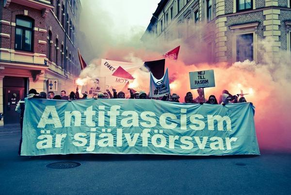 VÅLDSBEJAKANDE EXTREMISM Samlingsbegrepp för rörelser, ideologier, miljöer som inte accepterar