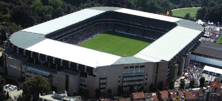 Endast en zon värms upp i taget Zonerna styrs individuellt med PLC Varje zon har två temperaturgivare 140F9003 OCH VGLUD107 mar 28, 2017 RSCA ANDERLECHT STADIUM, Bryssel, Belgien Uppvärmning av
