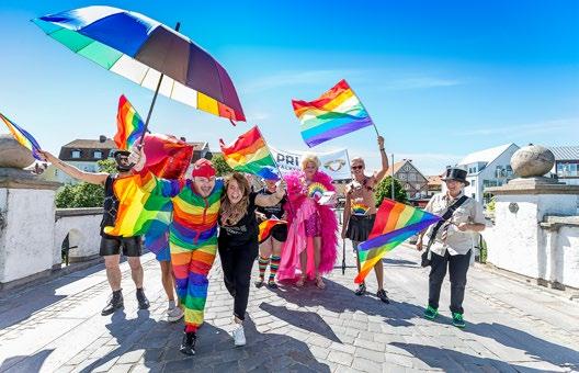 Deltagade grupper i Prideparade Amesty Ceter E trappa upp Falkebergs Fotoklubb Falkebergs Kommu Falkebergs Scoutkår IF Metall Kix