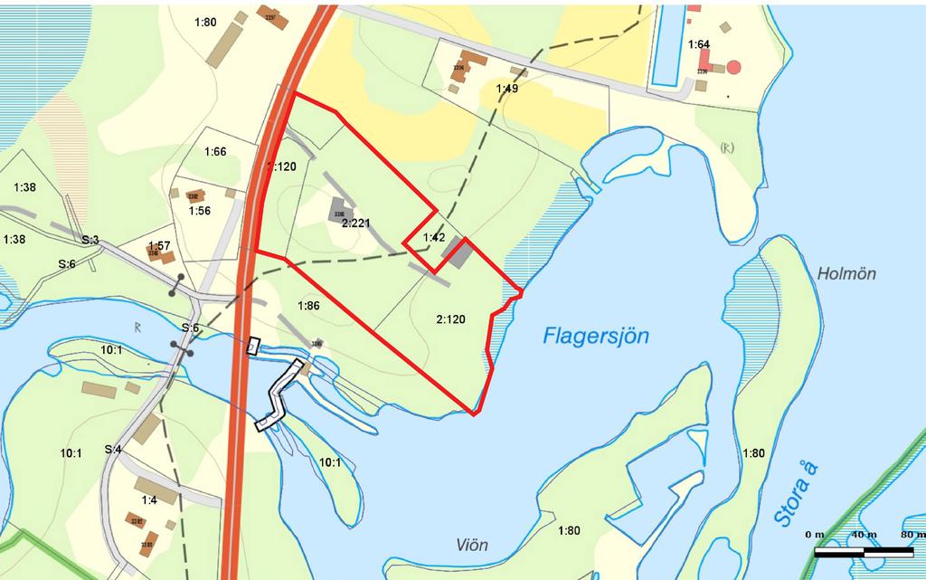 På fastigheten 1:42 kommer sannolikt en privat bostad att uppföras. Karta över området (i rött) med förteckningar över fastigheterna.