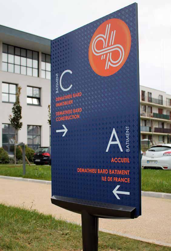 Exteriör Skyltning Macer Macer är graciöst system på fot, som är särskilt elegant som översikts- eller