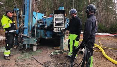 Syftet är att samla in ytterligare data om vattenföringen i Singözonen och om deformationszoner i närheten av platsen för det tänkta Kärnbränsleförvaret.