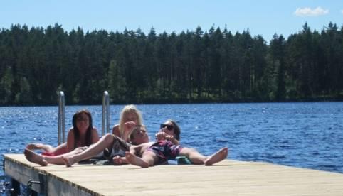 Hängmattsbersån På Udden water camp har vi en hängmattsberså som deltagarna själva har skapat. Denna plats är en plats dit deltagaren kan gå om den vill ha lite lugn och ro.