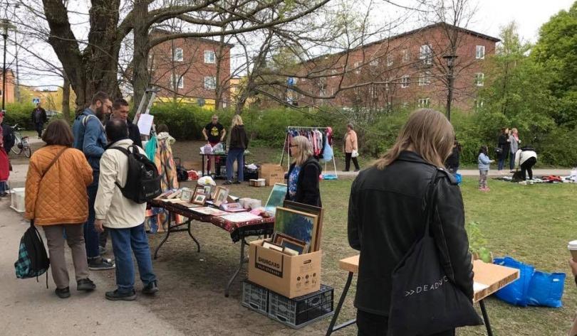 skivförsäljning och mer aktivt deltagande på flera loppmarknader vid olika tidpunkter under året.