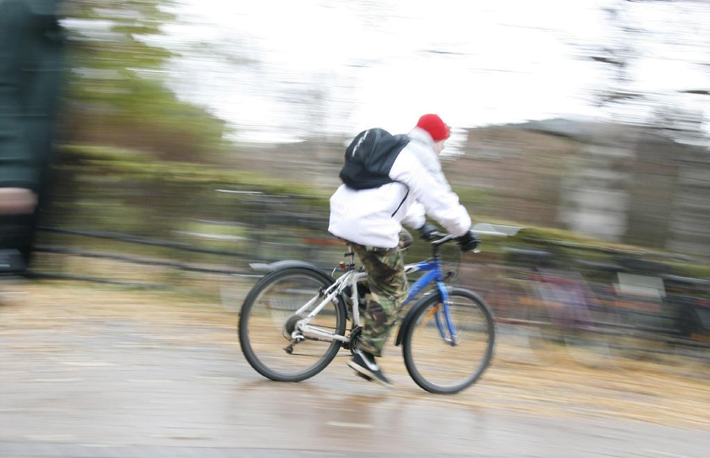 För varje kilometer vi cyklar, istället för att resa med bil, sparar vi 55 öre.