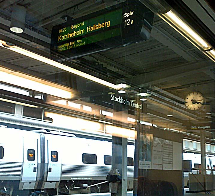 Dagens snabbtåg X2000 vid perrong på Stockholm Central Investeringar i järnvägsspår Investeringarna omfattar ca 11 mil dubbelspår främst Eskilstuna Södertälje, Eskilstuna Kolbäck och Uppsala Västerås