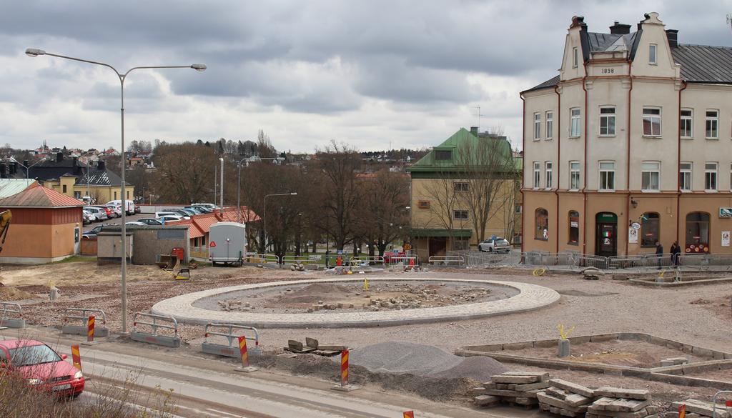 Vi lägger löpande ut nyheter på Motala kommuns Facebooksida. Följ oss där så missar du ingenting! Den nya rondellen vid Kyrkogatan gör att det blir lättare att ta sig in till centrum.