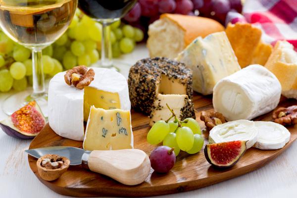 Zanoni Bottega & Cucina Härligt ställe för att ta en italiensk aperitivo eller en enkel middag. Här erbjuds bl a pasta, kallskuret och italienska osttallrikar av högsta kvalitet!