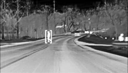 234 KÖRNING OCH ANVÄNDNING för detekterade fotgängare mellan 8 km/h (5 mph) och 80 km/h (50 mph). De automatiska bromsnivåerna kan minska under vissa förhållanden, t.ex. vid högre hastigheter.