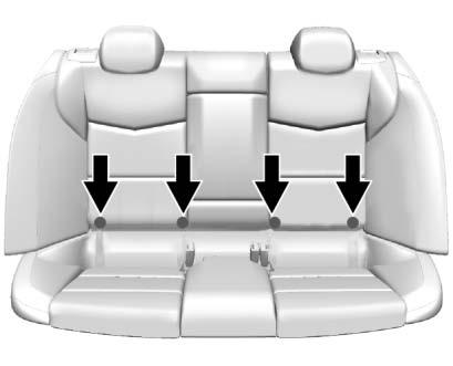 94 SÄTEN OCH SÄKERHETSSYSTEM ISOFIX barnsäkerhetssystem ISOFIX-fästen är markerade med en j på ryggstödet. Fäst ISOFIX barnsäkerhetssystem som är godkända för bilen i fästena.