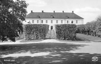 Torsdag 24 maj Bussutflykt till Grönsöö slott utanför Enköping Medlemspris: Välkommen på en dagsresa till Grönsöö slott i närheten av Enköping vid Mälaren.
