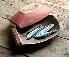 De nyttjades mest för salt och färsk fisk, men också för potatis, gröt, m.m. De användes som matsäcksaskar vid höslåttern, men mest användes de av fiskare som låg ute i fiske och av säljägare på kortare och längre säljakter.