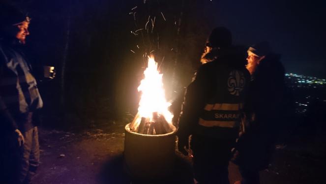 Vid halv elva när de flesta var så gott som färdigpackade, avslutades hajken med prisutdelning där scouterna från Väring plockade hem segern för andra