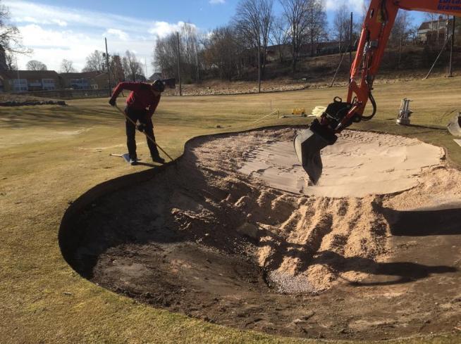 Café Albatross I början på året blev det klart att Elisabet och Martin med familj skulle driva Café Albatross på Loftahammars Golfklubb!