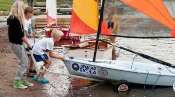 Klubbrådgivare God samverkan med Båtklubben Loftahammars Båtsällskap bedriver många aktiviteter både för barn och ungdomar, men även för vuxna!