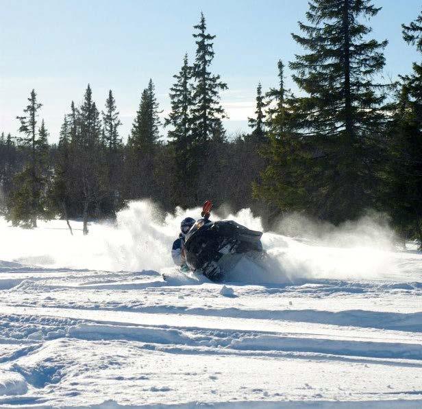 skapar även en intressemotsättning bland snöskoteråkarna; i undersökningen framkom att det fanns motsättningar inom själva användargruppen snöskoteråkare: vissa som kör snöskoter respekterar inte