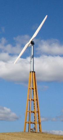 unika torn Dali och unikt torn) Giraffe) Effekt vid 11 m/s i navhöjd 2,7 kw 11 kw 27 kw Maximal effekt 4,2 kw 11 kw 43 kw Orientering (up/downwind, Upwind, HAWT Downwind, HAWT Downwind, HAWT