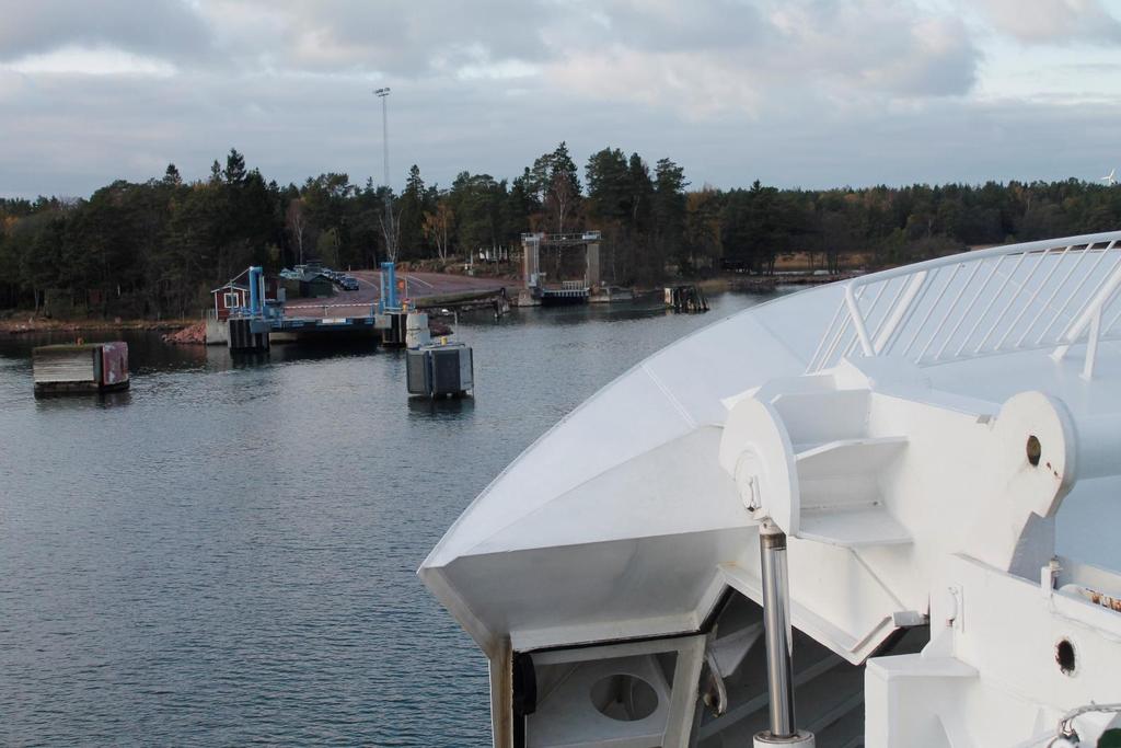 Kanske en av de största utmaningarna som hela skärgårdssamhället står inför är de senaste decenniernas avfolkning med en åldrande befolkning.