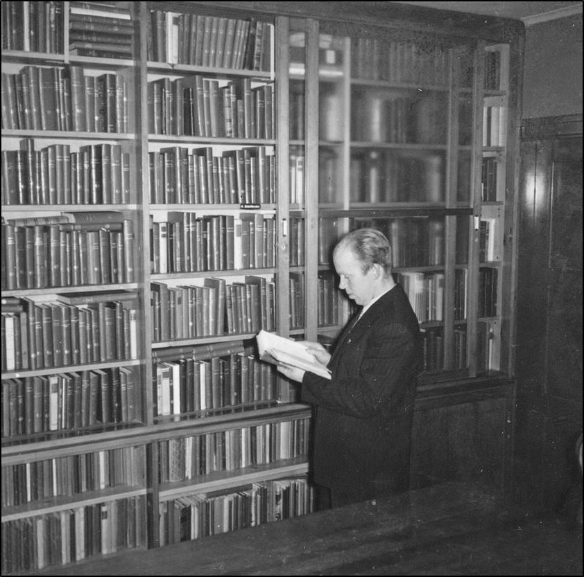 NTO:s bibliotek Det näst äldsta biblioteket är NTO-biblioteket. Inom nykterhetsorden "Templet 943 Strid och Seger", nuvarande IOGT-NTO, bildades i april 1905 Studietemplet Ljusbringaren.