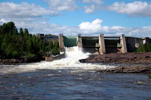 VATTENKRAFTVERK 31 Vilka fördelar ch nackdelar finns med att bygga vattenkraftverk?