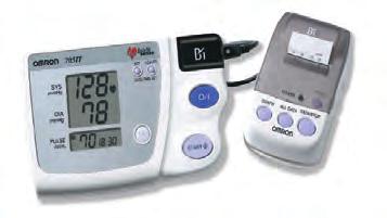 Omron M6 i nytt utförande. Manschetten passar normal och bred arm (22 cm-42 cm) och har en 75 cm lång slang. Levereras med batterier, nätadapter och förvaringsväska.