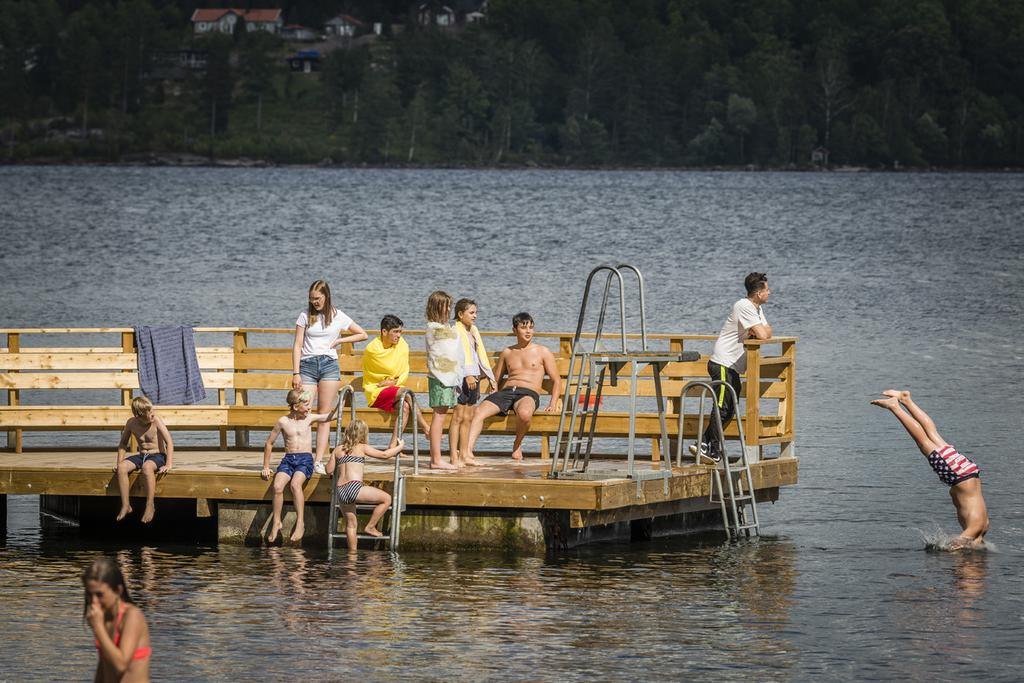 Hej! I din hand håller du årets upplaga av Sommarkul, ett programblad späckat med aktiviteter för dig som skolungdom att anmäla dig till i sommar.