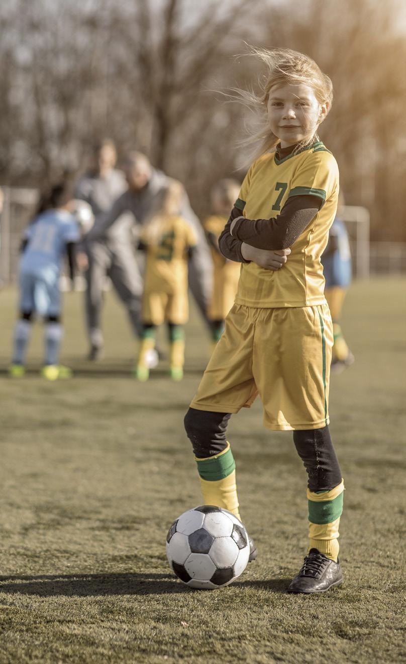 FOTBOLLSSKOLOR Fotbollsskola, Öna SK ålder 7 13 år Fotboll, lek och annat kul! Ta med egen matsäck. Datum: 18/6 21/6 och 25/6 29/6 Tid: 10.00 13.00 Plats: Öna IP Kostnad: 300 kr, 100 kr för syskon.