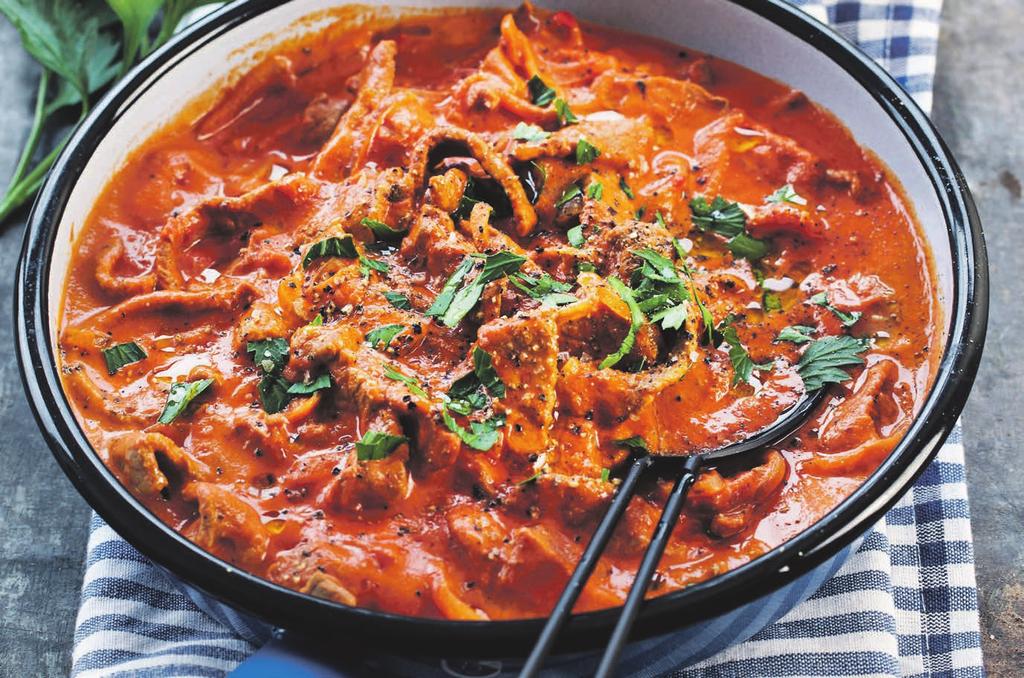 RECEPT 2 35 min 378 kcal/port Fett 18g Kolhydrater 24g Protein 28g Biff Stroganoff Krämig stroganoff med tomat, senap och grädde.