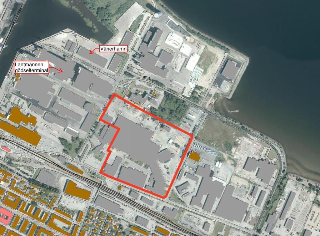 Figur 4.7. Lantmännen gödselterminal och Vänerhamns placering i förhållande till planområdet. Denna verksamhet ger upphov till fartygstrafik innehållande ammoniakhaltiga ämnen som anlöper Vänerhamn.