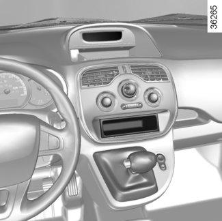 RADIOANLÄGGNING 2 1 Om din bil inte är utrustad med radiosystem kan du anskaffa följande: radio 1; bashögtalare 2. När du ska installera utrustningen rådfråga din märkesrepresentant.