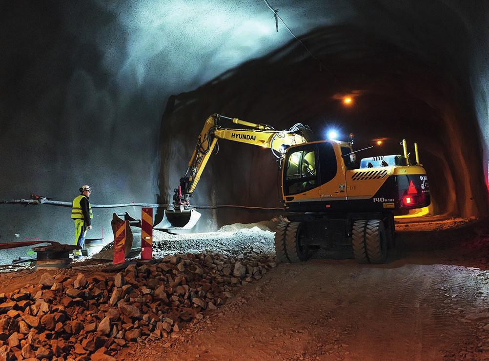 Ett omfattande väg- och broprojekt där Bäckström Anläggning genomfört fyllning och schaktning och även