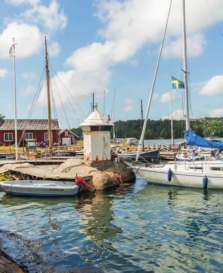 Artister från hela landet spelar i olika genrer och lokala musiker agerar förband.