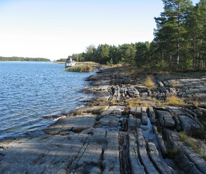 NATURRESERVAT Naturreservatet Värmlandsskärgården bildades 1980 med syfte att bevara skärgårdens naturvärden och främja allmänhetens friluftsliv och naturkännedom.