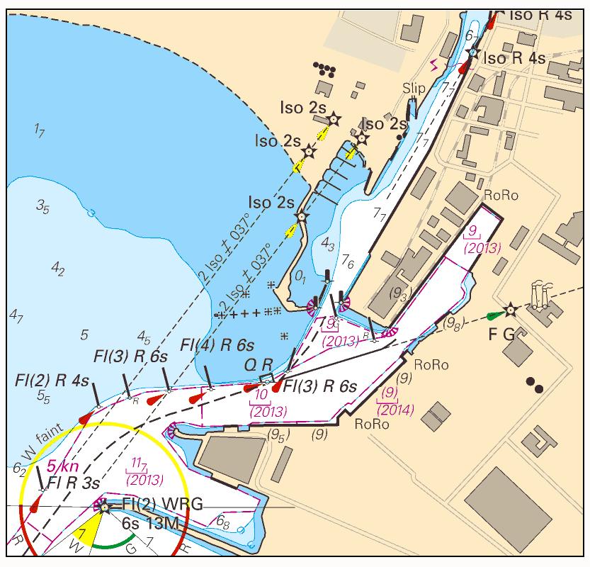 2014-07-24 8 Nr 504 Maximalt tillåtet djupgående för leden (angöringsbojen - inre pirarmen) är 10.8 m.