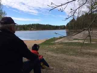 När alla var färdiga samlades vi för en liten betraktelse i form av en dikt av Bo Setterlind: Skogen är din vän.