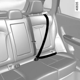 BILBÄLTEN (3/4) 7 8 8 Inställning i höjdled av bilbälte fram Använd justertappen 7 och ställ in höjden på bältets