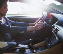 HÖGKLASSIG SÄKERHET Säkerheten är en av grundbultarna i Lexus bilbyggarfilosofi. RC är inget undantag, snarare tvärtom.