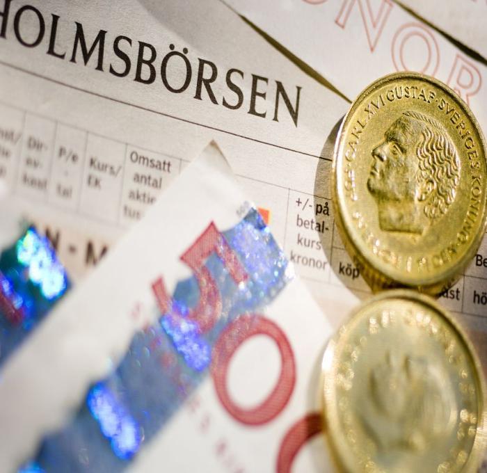 Tvångssparande med bristande rationalitet Flexibiliteten Finansmarknadsexponeringen Placeringsfriheten