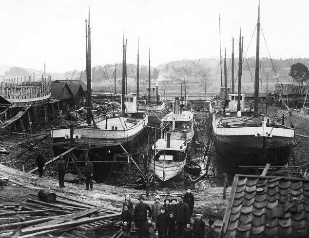 Torrdockan Klevbrinken är en av tre torrdockor längs Göta kanal. De andra finns i Motala och Sjötorp.