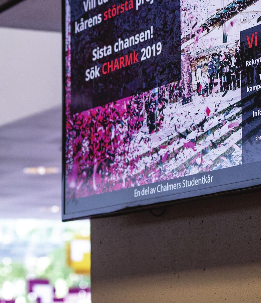 TILLVAL - MARKNADSFÖRING Vi har sju stora bildsskärmar runt om på campus, alla placerade strategiskt i blickfånget. Gör besökarna nyfikna med bild eller video som speglar ert företag.