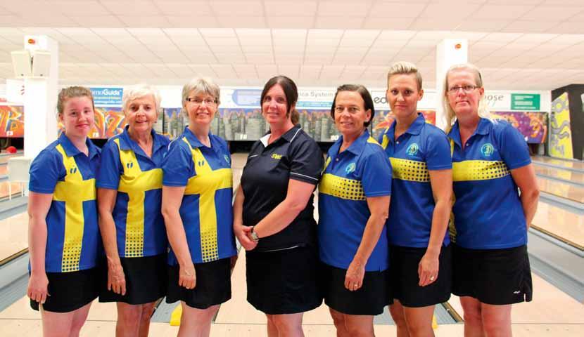 Det svenska damlandslaget: Emma Sätterlund, Eva Ulfsparre, Mari Eriksson, Förbundskapten Jessica Magnhammar, Annelie Karlsson, Ann-Louise Lindström och Ann-Charlott Dahlberg Det var ännu en tung dag