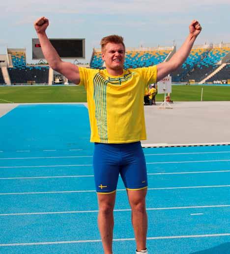 Theo tillhör de bästa i sin åldersgrupp i spjut (Theo är när detta skrivs, 1 september, på femte plats i årsbästalistan i spjut, M22 med 67,17 m).