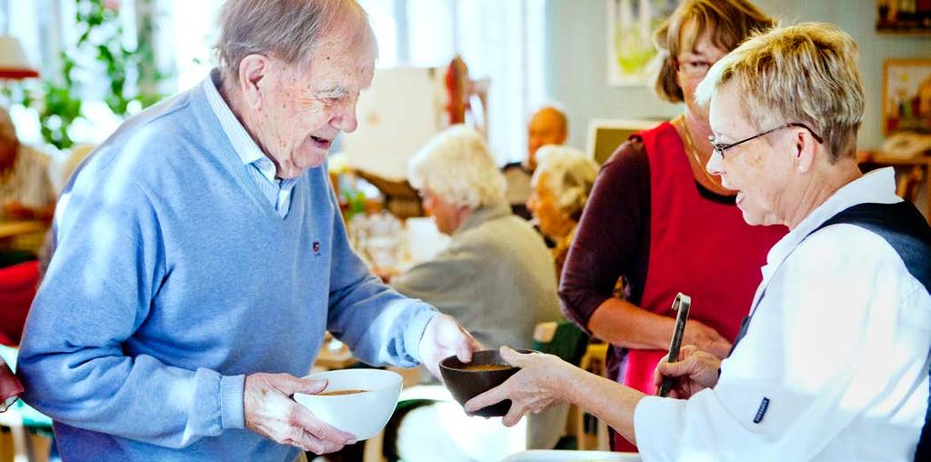 26 Öppna jämförelser 2017: Vård och omsorg om äldre Sammanhållen vård och omsorg UTSKRIVNINGSKLARA Ett sätt att belysa utmaningarna med en effektiv och säker vård- och omsorgsprocess är genom