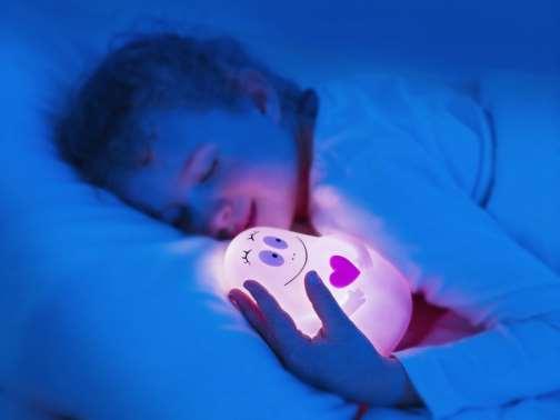 Pabobo Lumilove Nattlampa Barbapapa - LED-lampa, blir ej varm - Lyser i ca 11 timmar - Indikator visar laddningen Ålder: från 0 mån Material: 100% PVC Garanti: 2 år OBS!