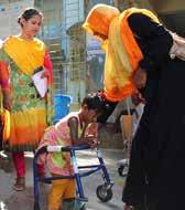 Programmet finansieras av EU, Light for the world, som är en nederländsk organisation, och bangladeshiska Centre for Disability in Development. Bilderna kommer från SUS Facebooksida.