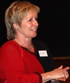Riitta-Leena Karlsson öppnade med frågan; Vad dyker upp i huvudet på tal om kompetens?