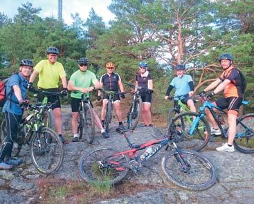 pendeltåg till Solna station där vandringen börjar. Under vandringen till Sundbybergs station passerar vi bl a två fågelsjöar, ett gammalt villasamhälle, Marabouparken och ny bebyggelse.