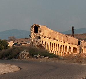 org/wiki/file:aqueduct_of_zaghouan_interior.