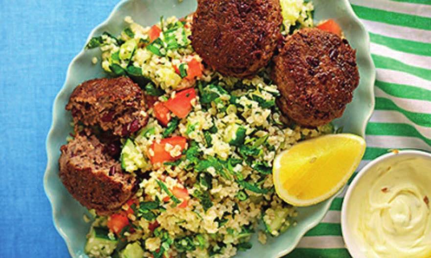 RECEPT 4 30 min 475 kcal/port Fett 26% Kolhydrater 45% Protein 29% Kryddiga biffar med tabbouleh Goda färs- och bönbiffar med smak av spiskummin.