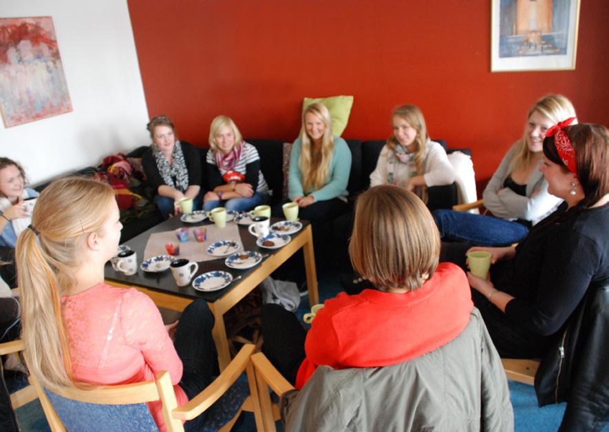 lennartsson@svenskakyrkan.se Au Pair Café Thursday, 6 december, kl 13.00 15.